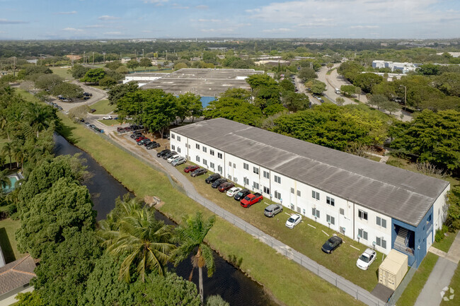 Aerial view of the campus at Plantation Middle School, in Plantation FL.