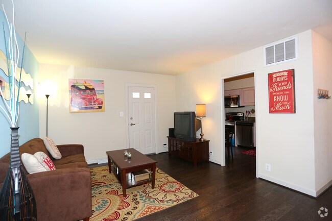 Towson Place Apartments, Student Off Campus, Towson, MD 21204 - photo 6