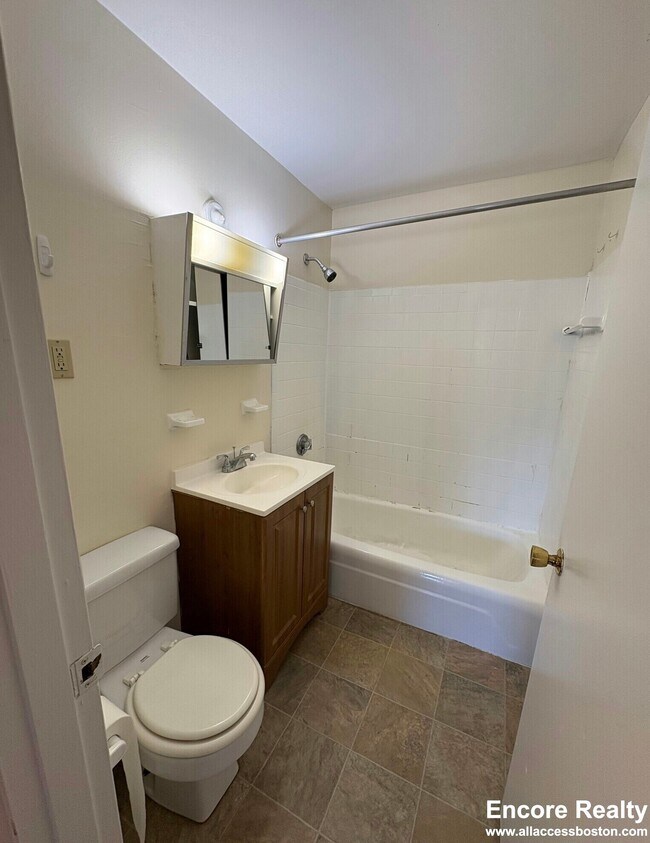 66 Homer Ave unit 518, Cambridge, MA 02138 - photo 6