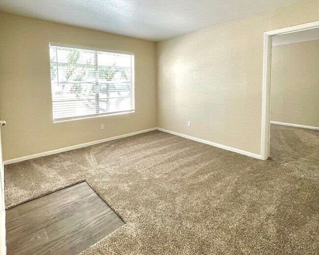 Village Square Apartments, Irving, TX 75062 - photo 2