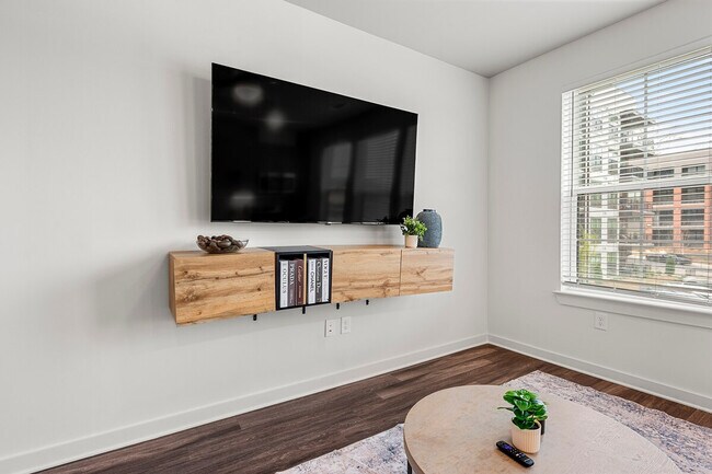 2048 Bolton Dr NW unit ID1351866P, Atlanta, GA 30318 - photo 4