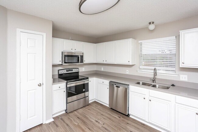 2213 Whispering Wind St, Fort Worth, TX 76108 - photo 7