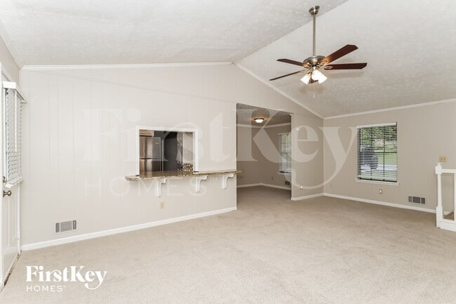 1745 Tree Line Rd, Lithonia, GA 30058 - photo 4