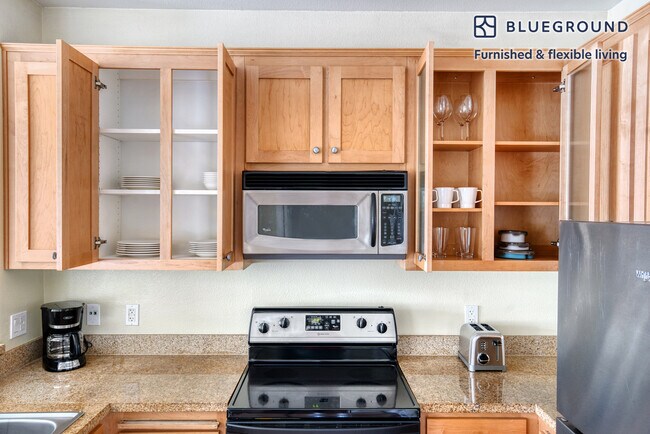 853 Commodore Dr unit FL5-ID583, San Bruno, CA 94066 - photo 7