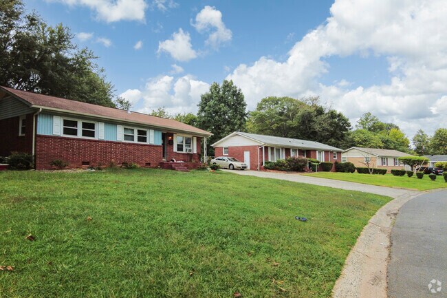 Ponderosa-Wingate has many well kept communities with maintained homes and tidy yards.