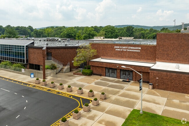 Mahwah High School is a highly rated, public school for grades 9-12 in Mahwah, NJ.