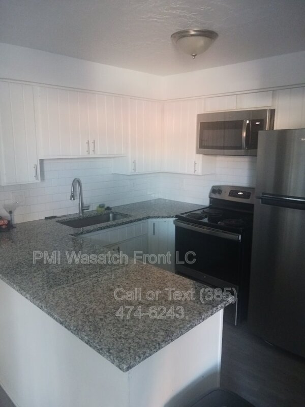 209 W 4850 S unit A, Washington Terrace, UT 84405 - photo 1