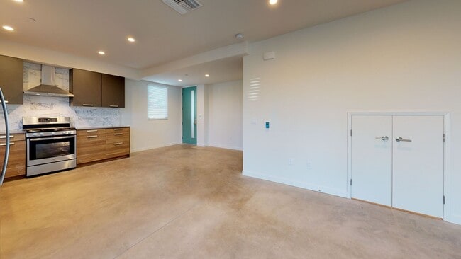 The Evelyn Townhomes: Luxe Living in the Heart of North Park’s Trendy Vibe, San Diego, CA 92104 - photo 4