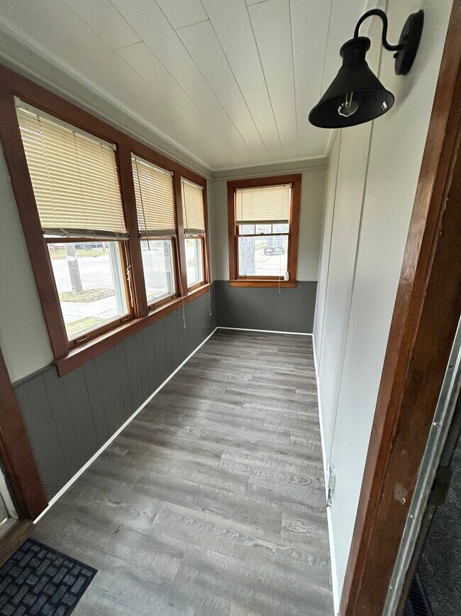 1201 University Ave, Grand Forks, ND 58203 - photo 4