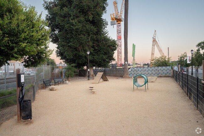 Mainstreet Dog Agility Park is a must for any Staumbaugh Heller dog owner.