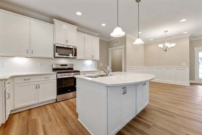 1018 Terraces Ln unit 36472340, Hampstead, NC 28443 - photo 3