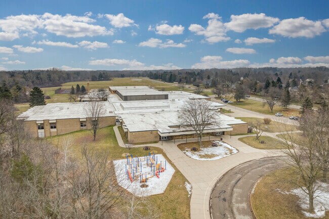 Kinawa School, Aerial
