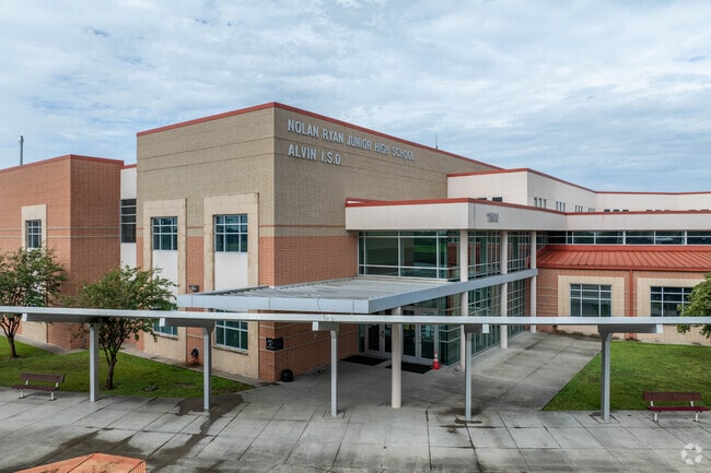 Nolan Ryan Junior High has a student body of 850 students.