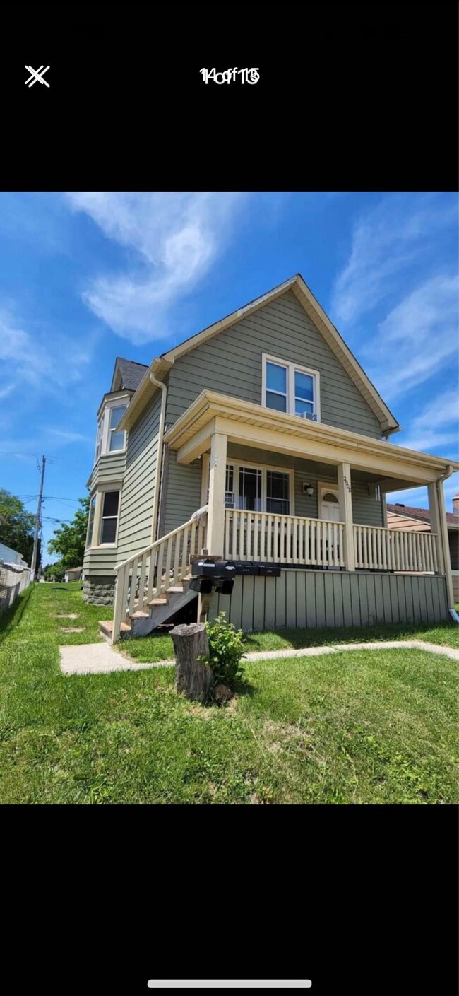 2908 S Chicago Ave, South Milwaukee, WI 53172