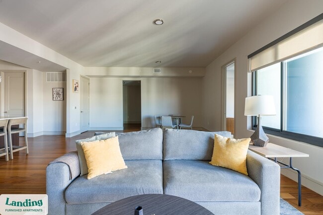 1414 Wood Hollow Dr unit 1-328, Houston, TX 77057 - photo 2