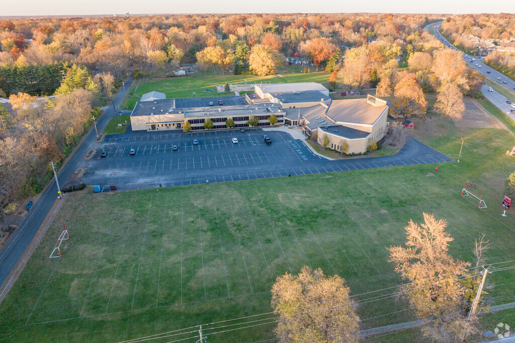 St. Matthew School is a great school to send your children to in Indianapolis, IN.