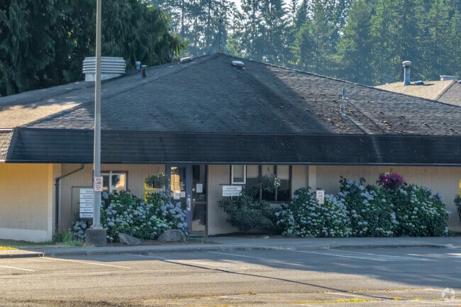 Elma Elementary School is part of Elma ISD.