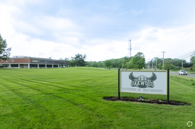 Oakwood Middle School challenges students by offering an all-encompassing curriculum.