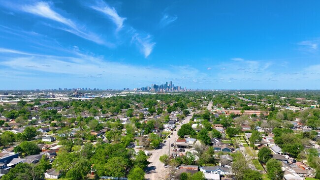 About Pleasantville | Schools, Demographics, Things to Do - Homes.com