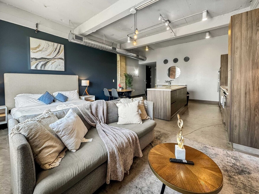 555 Evergreen St unit ID1294681P, Dallas, TX 75201 - photo 1