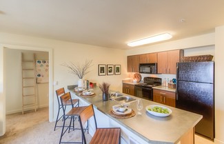 17536 12th Ave NE, Shoreline, WA 98155