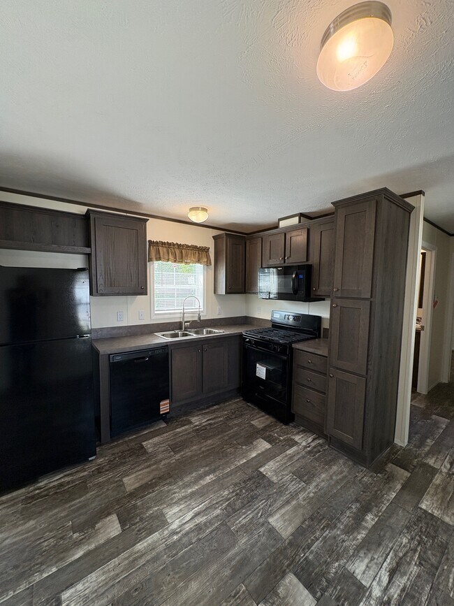 16 Doe Dr, Elkton, MD 21921