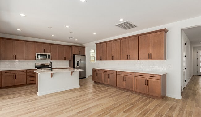 5443 W Loma Ln, Glendale, AZ 85302 - photo 3