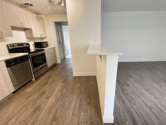 1419 2nd Ave W Unit 207, Seattle, WA 98119