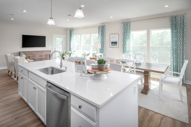 Potomac Shores - Elevator Condos unit 502, Dumfries, VA 22026 - photo 6