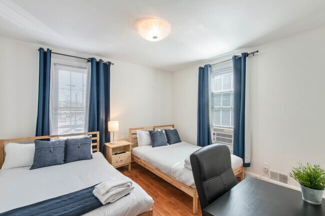 1435 Powhatan St unit ID1014213P, Alexandria, VA 22314 - photo 7