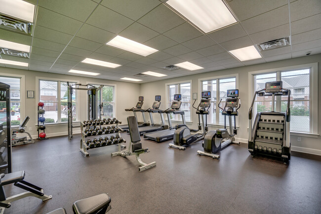 White Oak, Chester, VA 23836 - photo 7