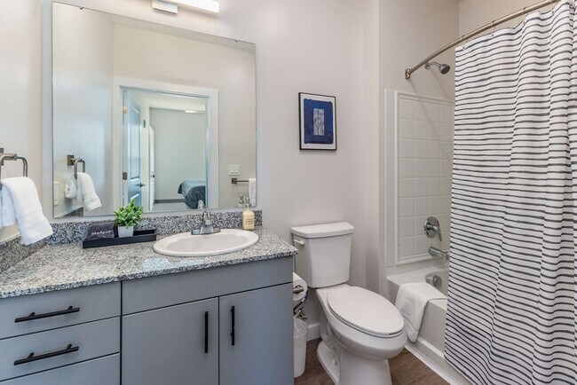 2746 Central Pkwy unit FL3-ID1261723P, Cincinnati, OH 45214 - photo 5