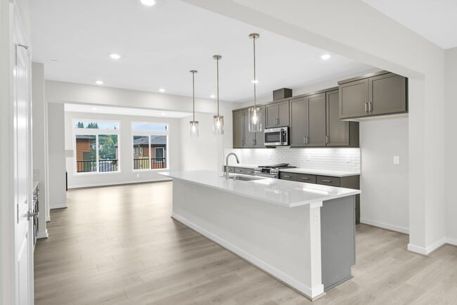 13216 NE 127th Way unit D, Kirkland, WA 98034 - photo 6