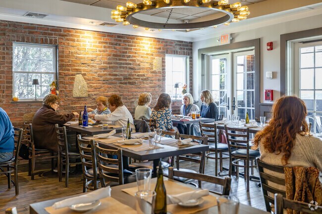 Il Forno Italian Kitchen serves brick-oven pizza near Somers.