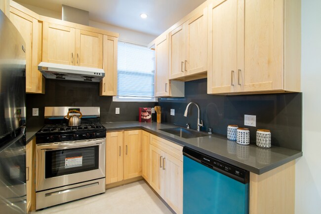 1741 Balboa St, San Francisco, CA 94121 - photo 5