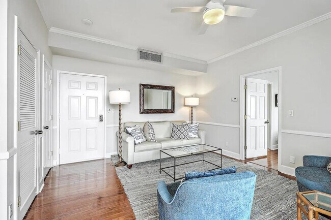 14 Murray Blvd unit ID1325124P, Charleston, SC 29401 - photo 3