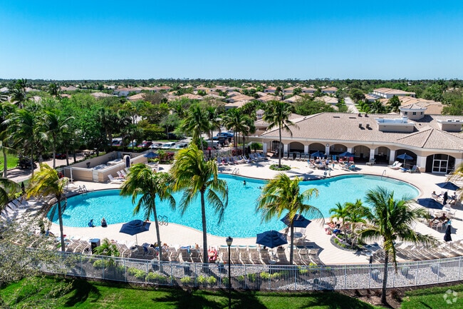The Verona Walk town center includes a large communal swimming pool.