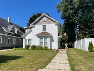 2122 N 7th St, Sheboygan, WI 53081