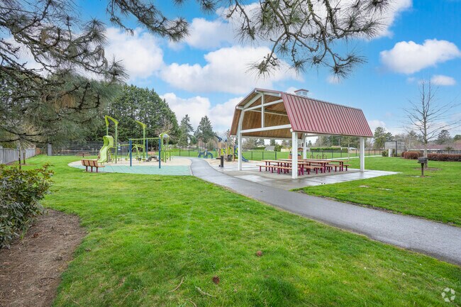 The well manicured Barsoti Park in the neighborhood of West Beaverton.