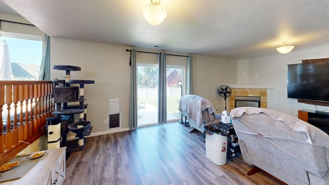 2830 W Westover Rd, Spokane, WA 99208 - photo 3