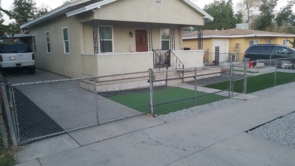 1120 W 6th St unit A, San Bernardino, CA 92411 - photo 1