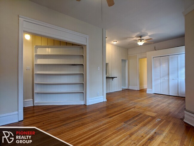 1224 N Dearborn St unit 1216-B3, Chicago, IL 60610 - photo 4