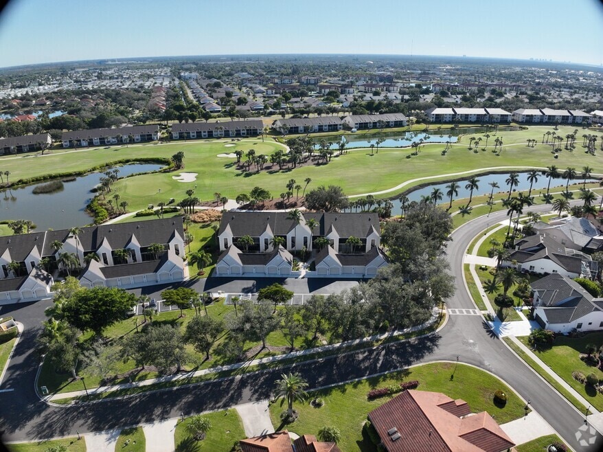 16401 Kelly Woods Dr unit 144, Fort Myers, FL 33908 - photo 2