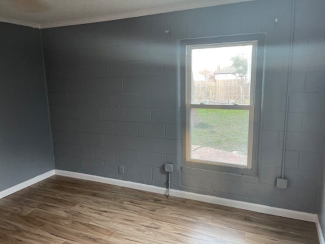 3217 James Ave, Fort Worth, TX 76110 - photo 3