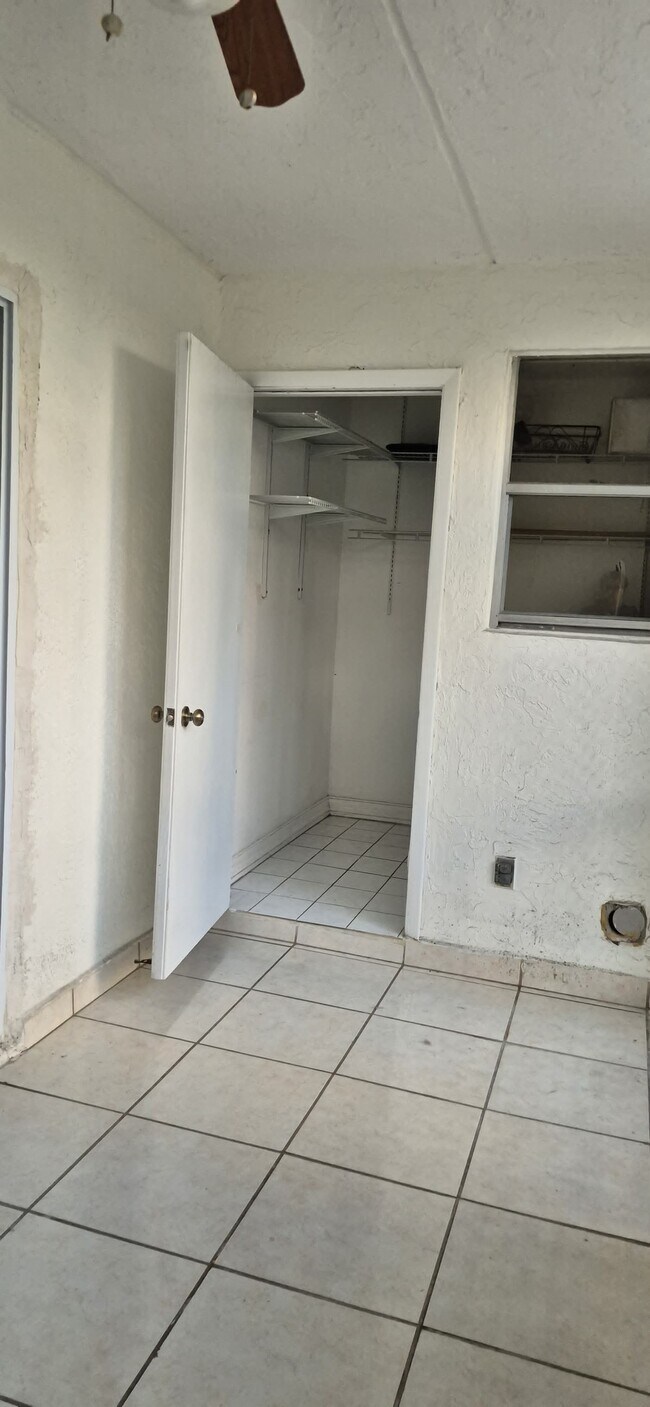 2100 Springdale Blvd unit 112, Palm Springs, FL 33461 - photo 4