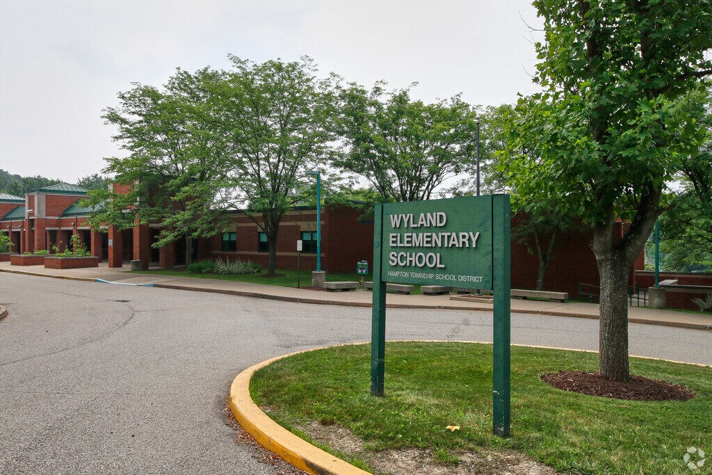 Wyland Elementary School is dedicated to providing an excellent education to its students.