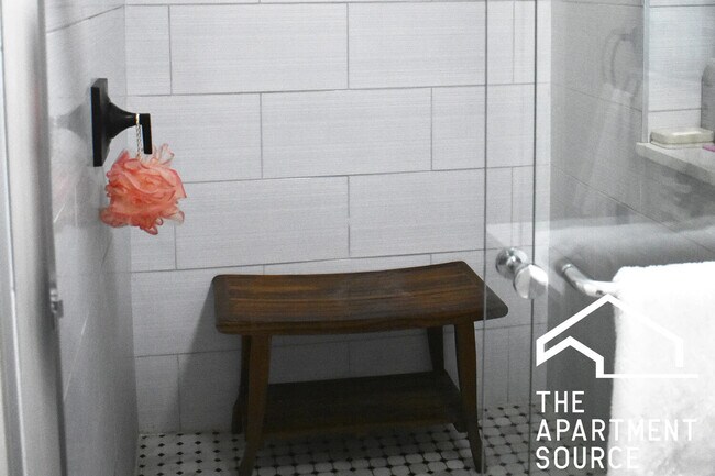 839 W Cornelia Ave unit 3S, Chicago, IL 60657 - photo 6