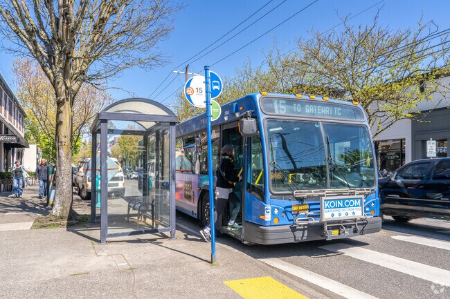 Tri-Met has several bus and light rail lines that run through the Uptown Neighborhood.