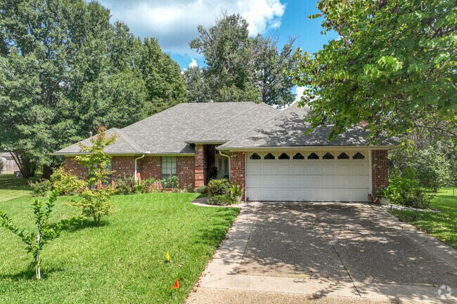 There are some stunning single story homes in University Place with large yards.