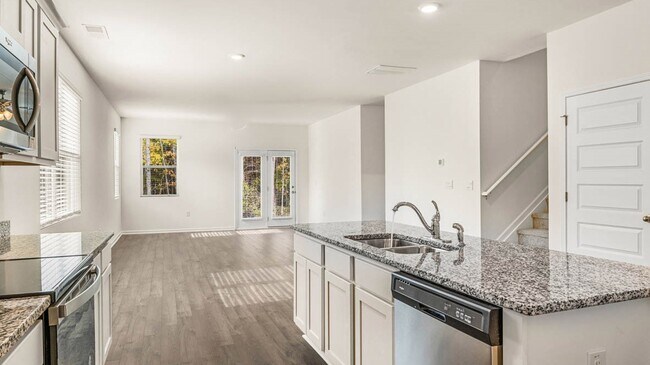 146 Oakchase Park Ln, Hampton, GA 30228 - photo 6